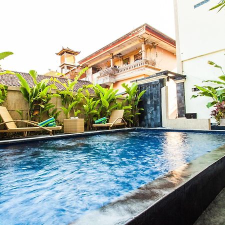 Luckys Guest House Kuta  Luaran gambar